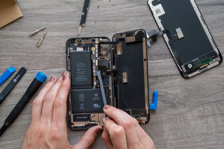 Expert iPhone Repair Services at ITechnology Australia